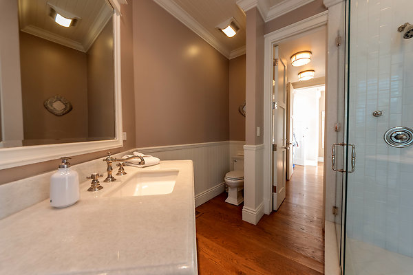 23 his primary bath (1)