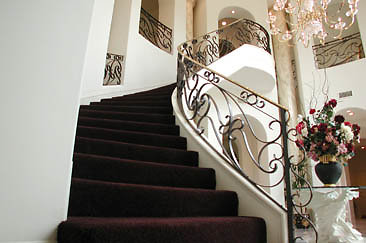 Interior Upper Foyer 01-04