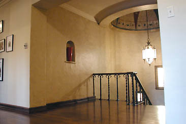 Interior Upper Foyer 01-08