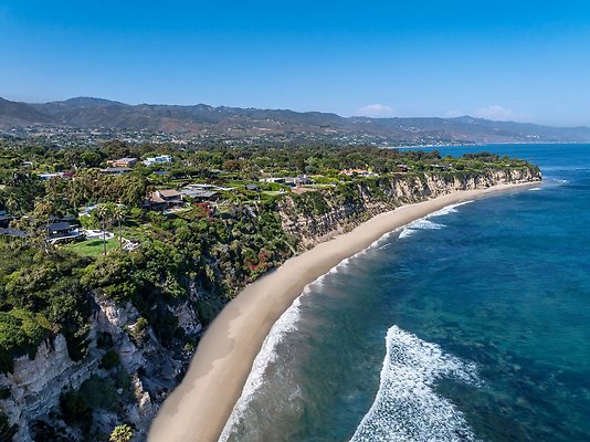 29130CliffsideDrive002