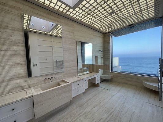 master 1 bath - her