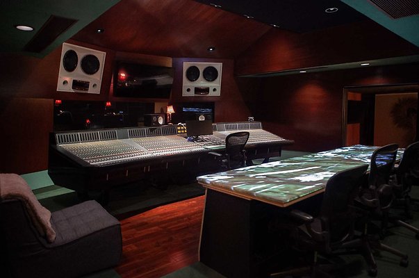 One On One Recording Studio 3
