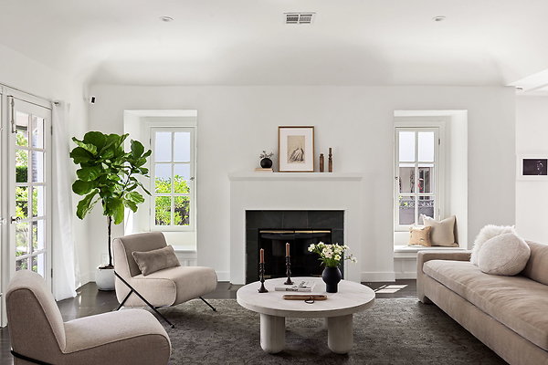 7-web-or-mls-203-n-lucerne-blvd