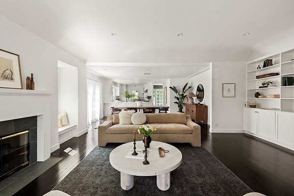 9-web-or-mls-203-n-lucerne-blvd