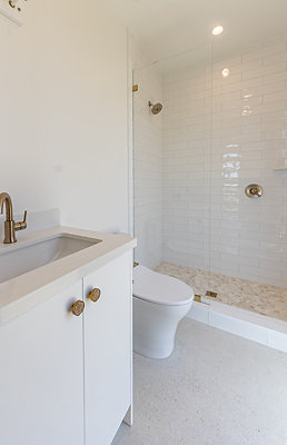 Guesthouse2 Bathroom