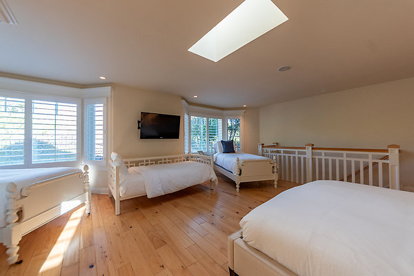 30760 Broadbeach Guesthouse-8