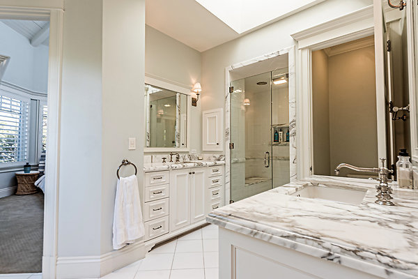 upper primary bath upper primary bath