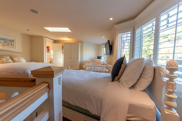 30760 Broadbeach Guesthouse-10 30760 Broadbeach Guesthouse-10