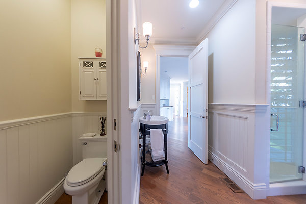 28 bathroom 4 (1) 28 bathroom 4 (1)