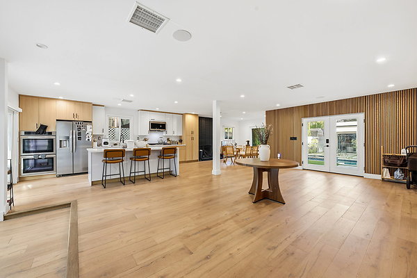 50-web-or-mls-13135-chandler-blvd 50-web-or-mls-13135-chandler-blvd