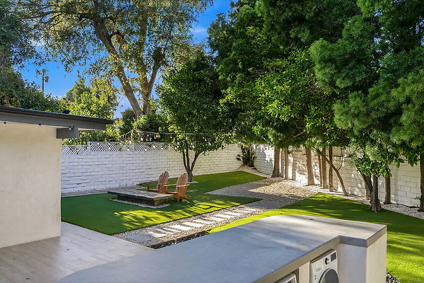 63-web-or-mls-13135-chandler-blvd