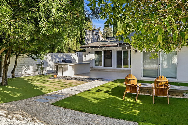 59-web-or-mls-13135-chandler-blvd 59-web-or-mls-13135-chandler-blvd