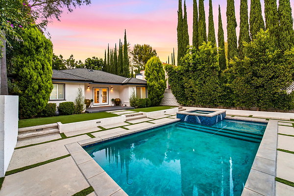 10-web-or-mls-13135-chandler-blvd 10-web-or-mls-13135-chandler-blvd