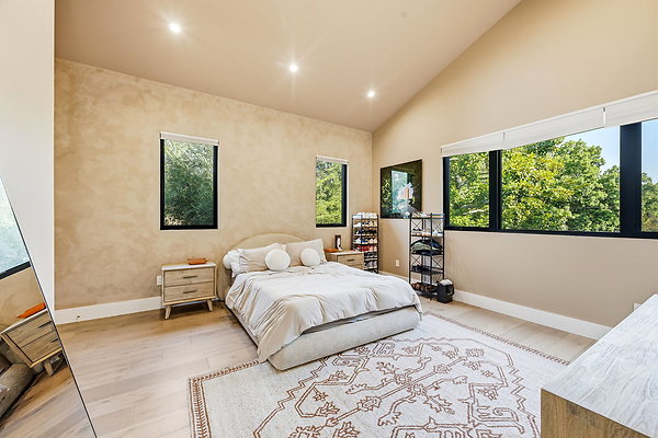 20-web-or-mls-13135-chandler-blvd 20-web-or-mls-13135-chandler-blvd