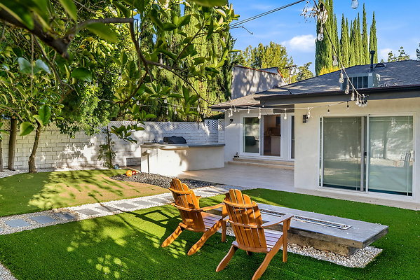 60-web-or-mls-13135-chandler-blvd 60-web-or-mls-13135-chandler-blvd