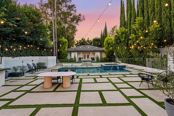 9-web-or-mls-13135-chandler-blvd 9-web-or-mls-13135-chandler-blvd
