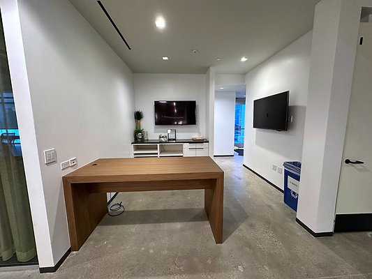 Fab-Factory-64-3rdFloor-CommonArea-WelcomDesk