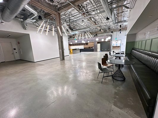 Fab-Factory-62-3rdFloor-CommonArea