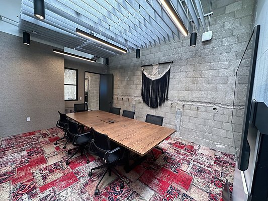 Fab-Factory-69-3rdFloor-MeetingRoomC2