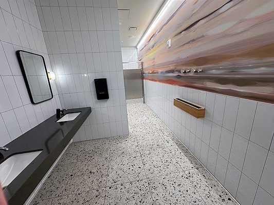 Fab-Factory-72-3rdFloor-BathroomA3