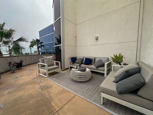 Fab-Factory-70-3rd-Floor-Outdoor-Patio - Photography by Jeff Ellingson
