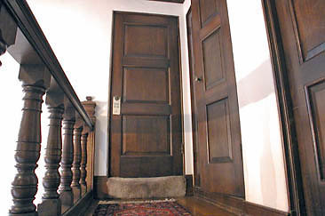 Interior Foyer 02-05